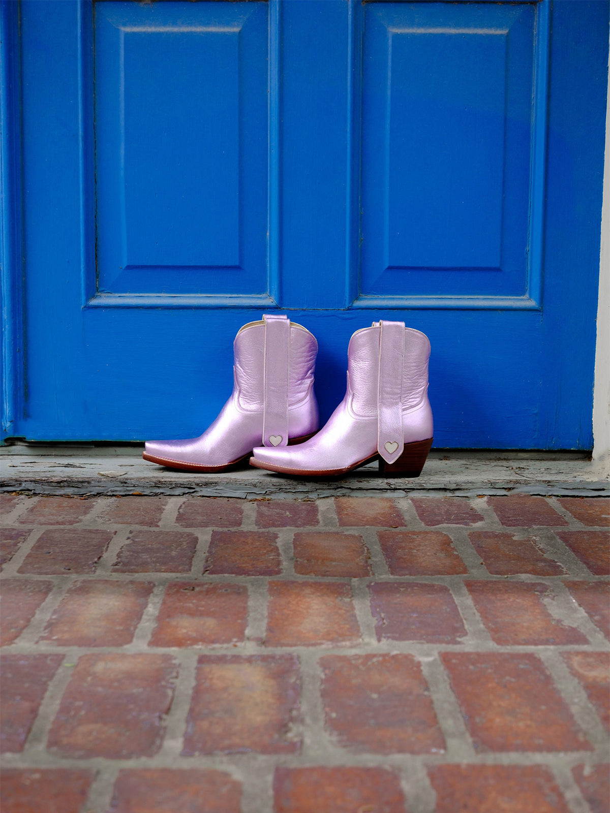 Metallic Pink Snip-Toe Long Ear Pull  With Heart Inlay Ankle Boots