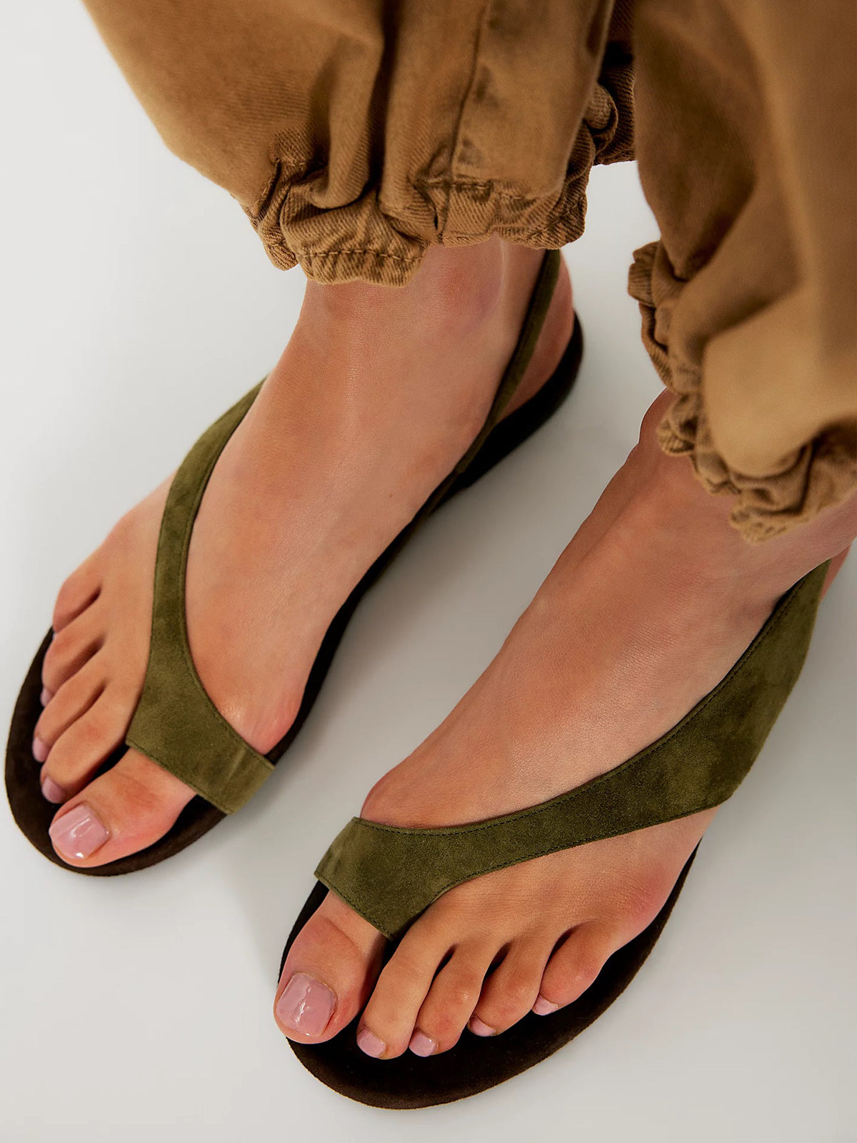 Olive Green Faux Suede Round-Toe Toe-Loop Design Slingback Flats