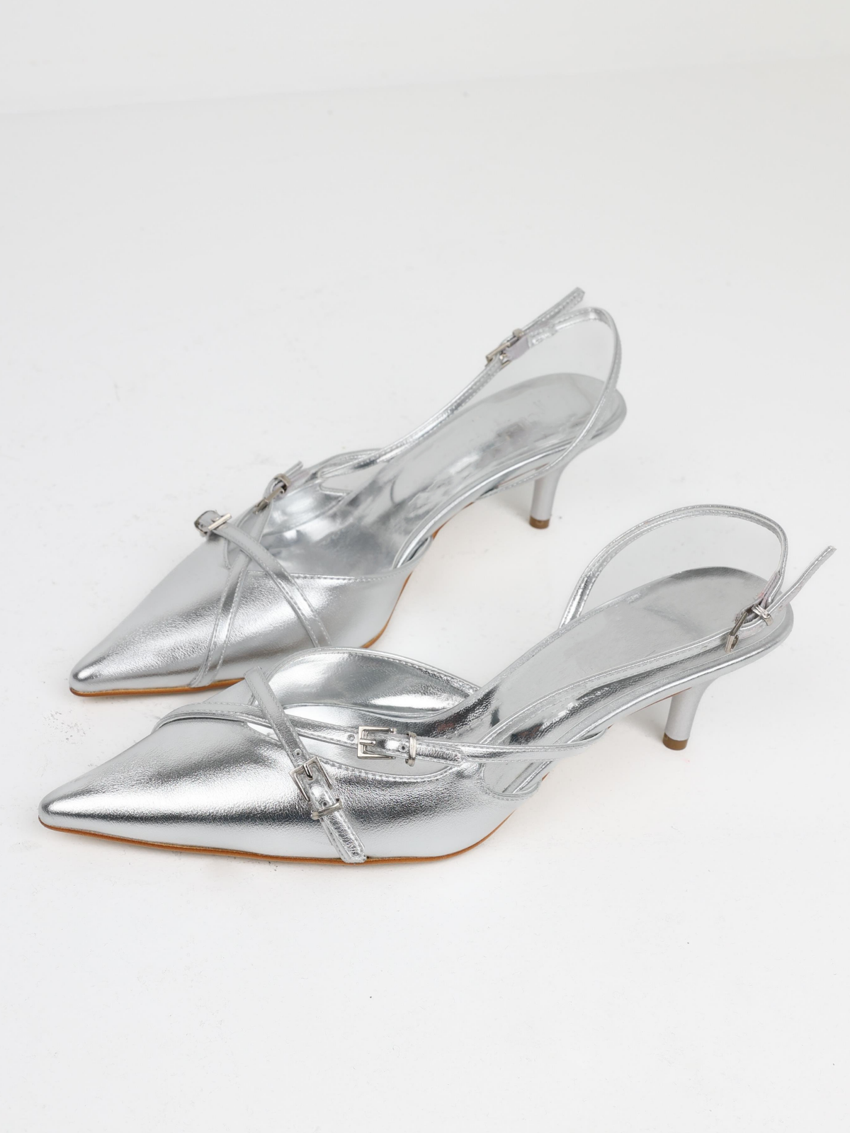 Metallic Silver Buckled Strappy Kitten Heels Slingback Courts Scarpin Pumps