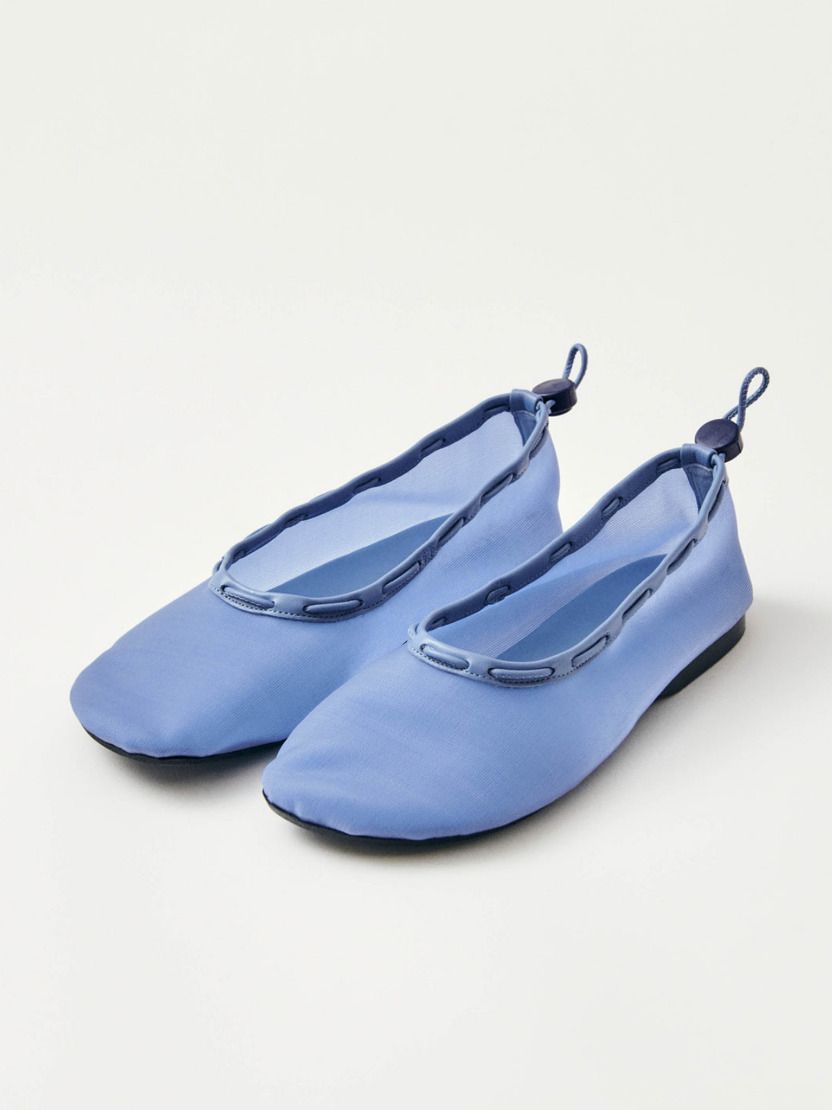 Drawstring Round-Toe Ballet Flats In Blue Mesh