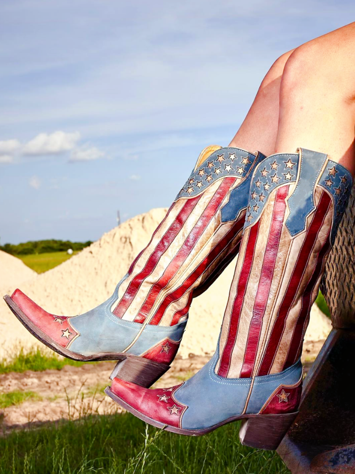 Contrast Tri-Color Snip-Toe Bone Star Inlay Wide Mid Calf Cowgirl Boots