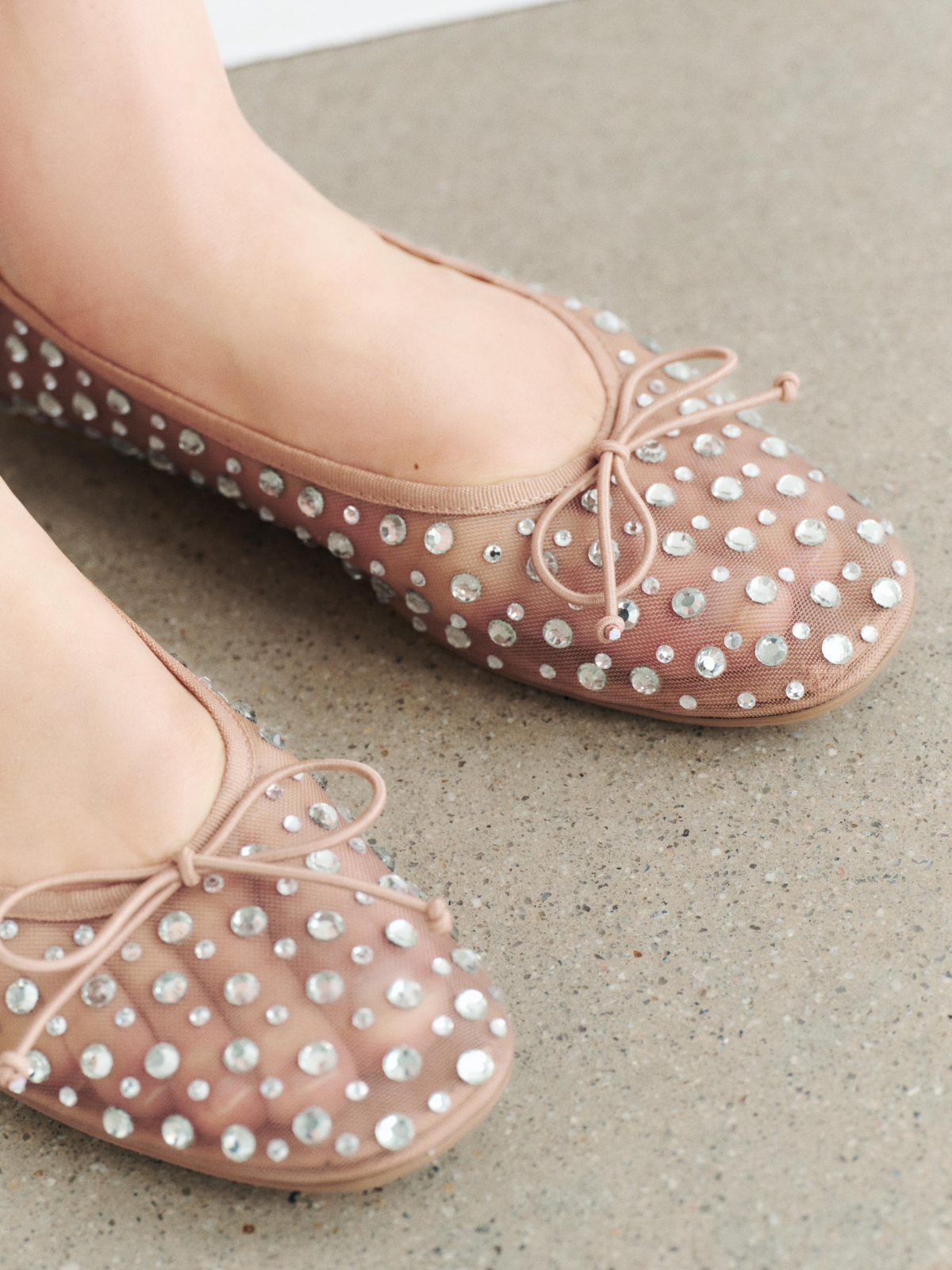 Beige Mesh Round-Toe Ballet Flats With Bow & Sparkle Rhinestone