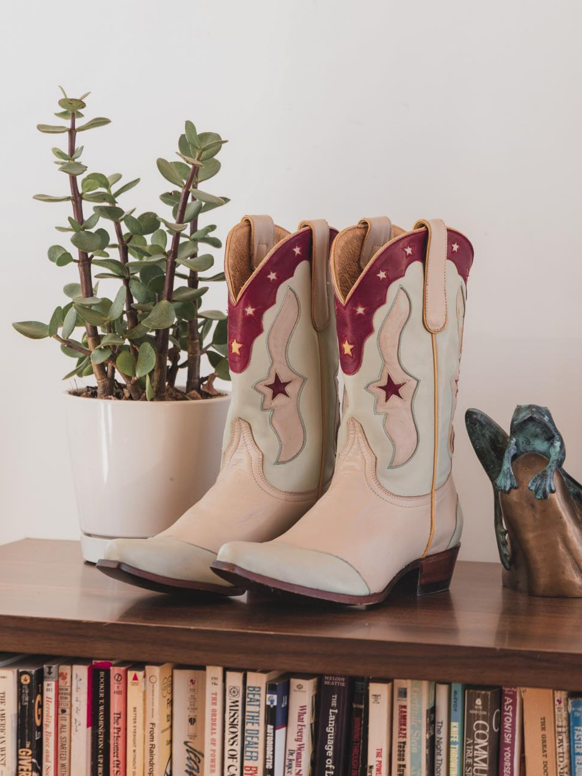 Contrast Tri-Color Snip-Toe Star Inlay Wide Mid Calf Cowgirl Boots