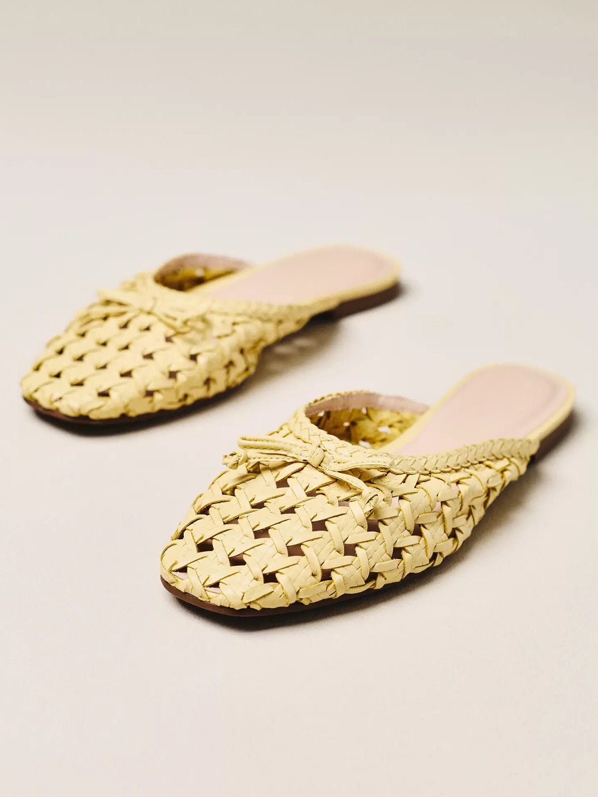 Yellow Woven Vegan Leather Square-Toe Front Bow Mules Flats