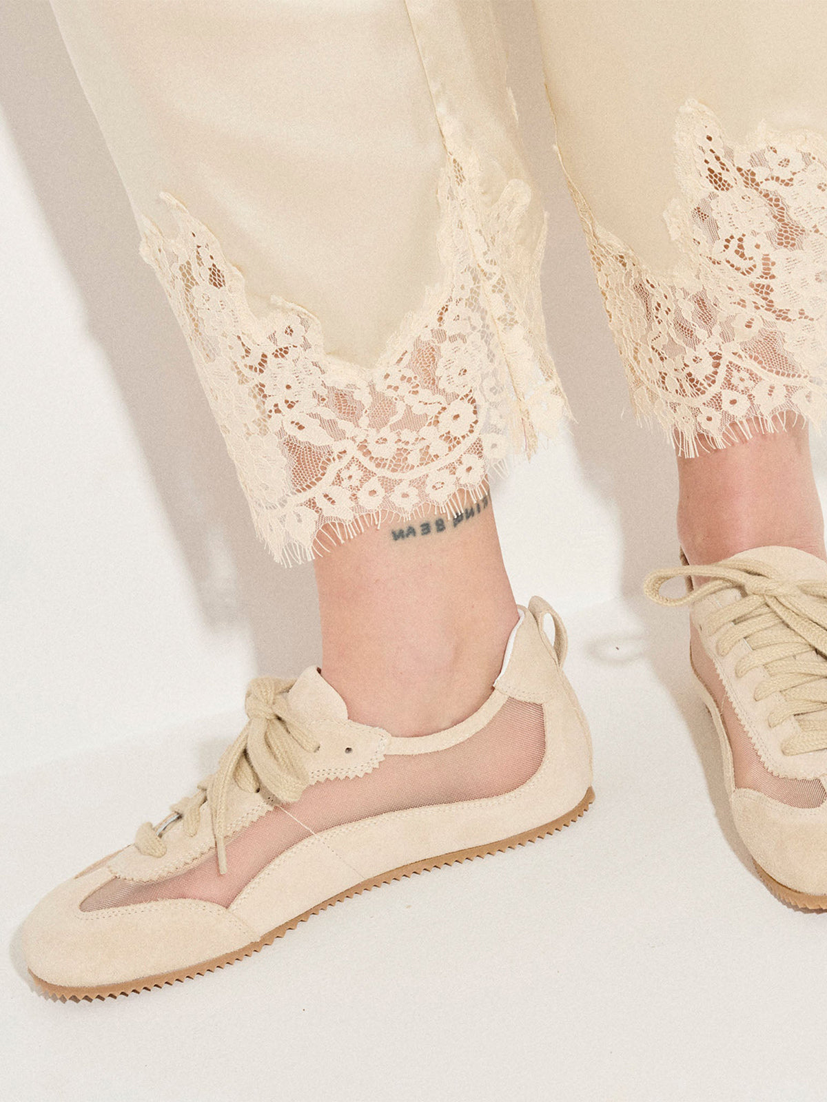 Sand Cow Suede And Mesh Square-Toe Stylish Lace-Up Sneakers