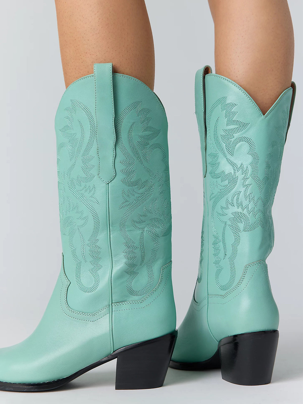 Snip-Toe Chic Western Embroidery Sleek Mid Calf Cowgirl Boots - Turquoise