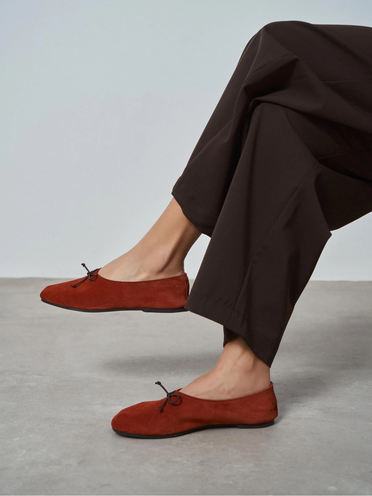 Brick Red Cow Suede Round-Toe Front Bow Slip-On Flats