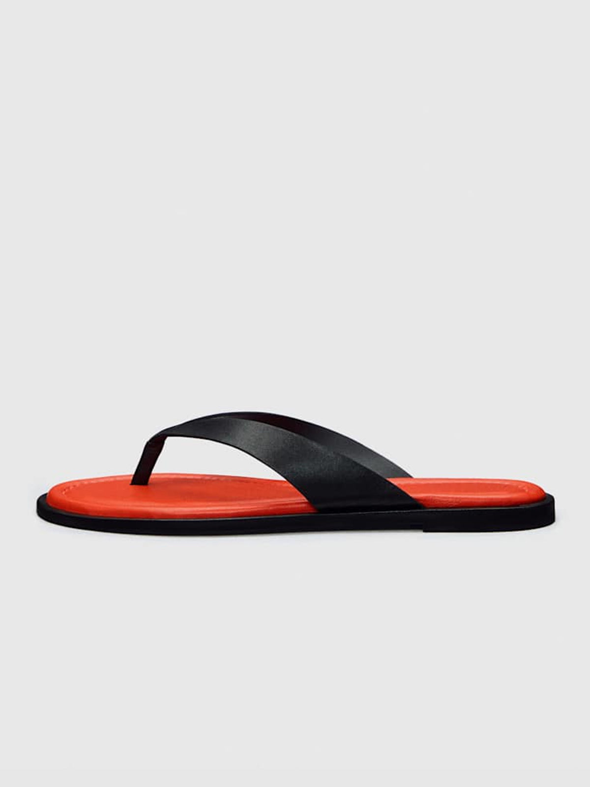 Black Round-Toe Flip-Flop Slip-On Flats Sandals