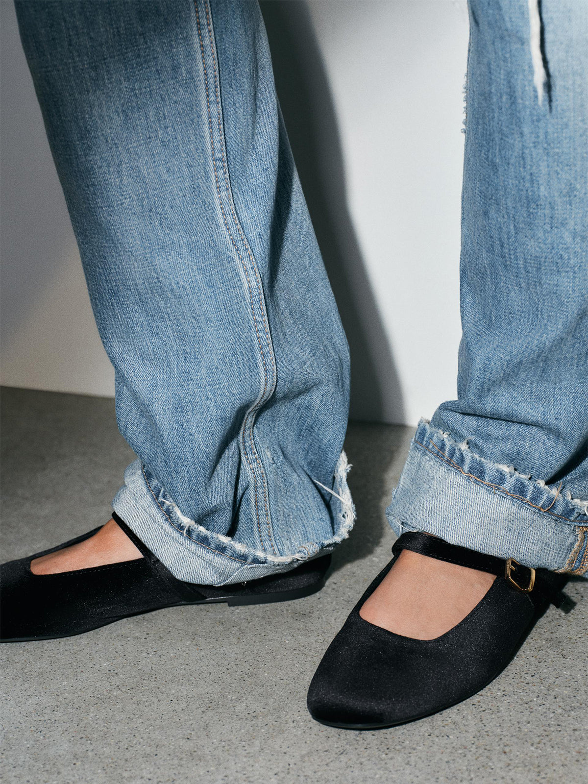 Black Velvet Round-Toe Buckle Mary Jane Ballet Flats