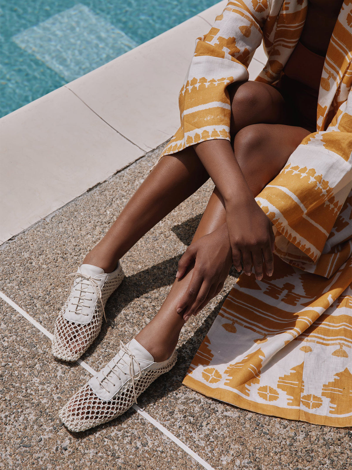 Ivory Mesh And Vegan Leather Square-Toe Lace-Up Chic Flats