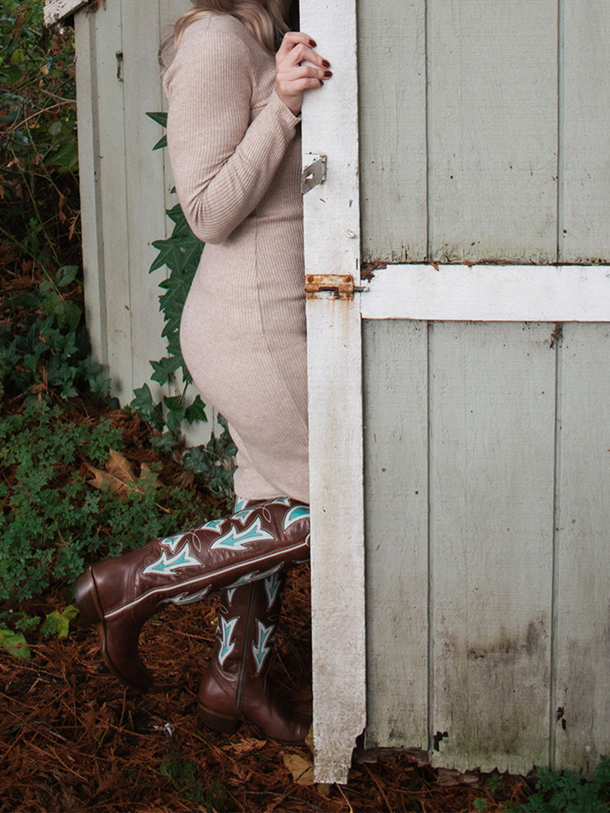 Brown Snip-Toe Flame Inlay Full-Zip Knee High Cowgirl Boots