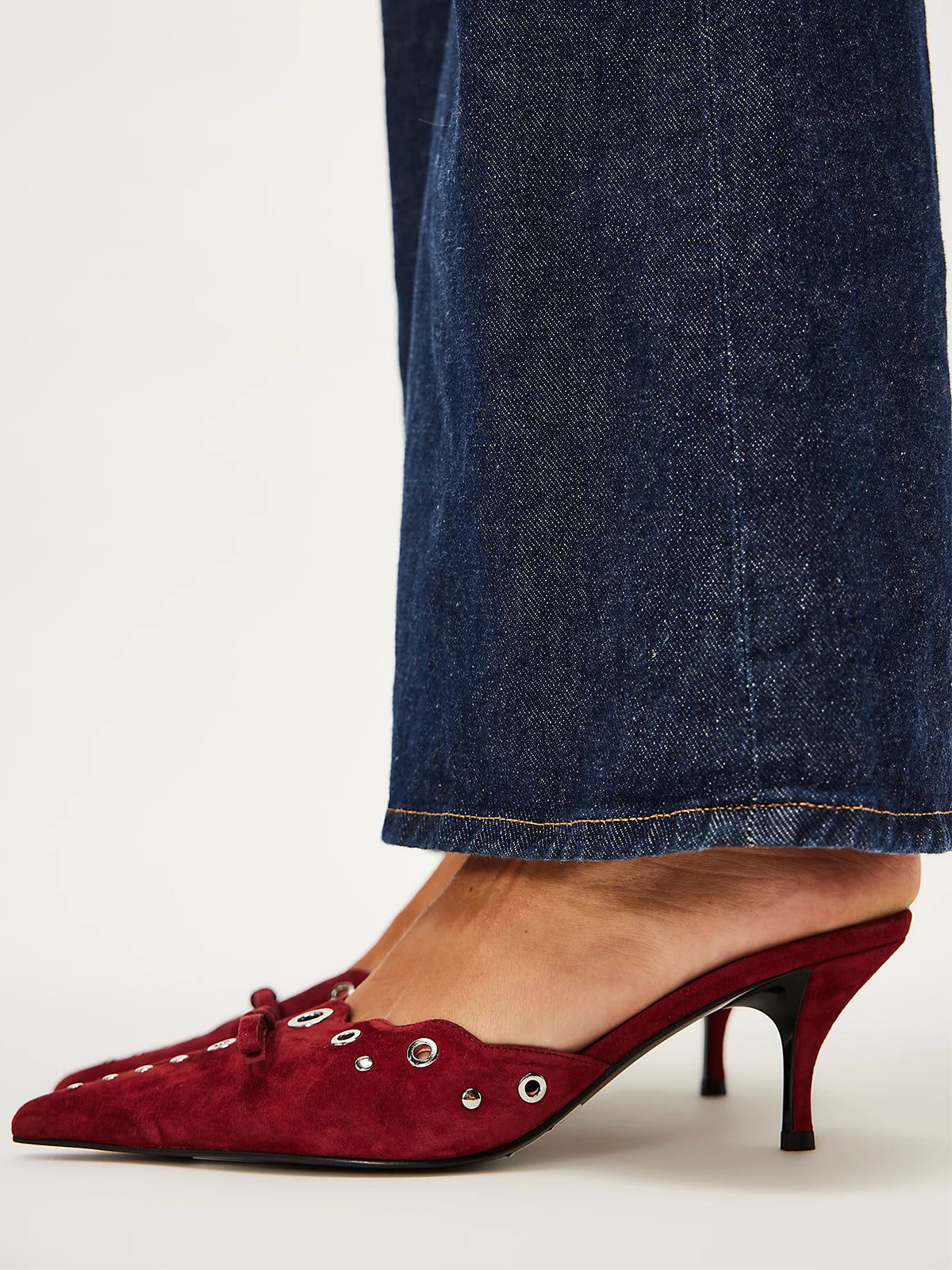 Red Faux Suede Pointed-Toe Front Knot And Studs And Eyelets Kitten Heels