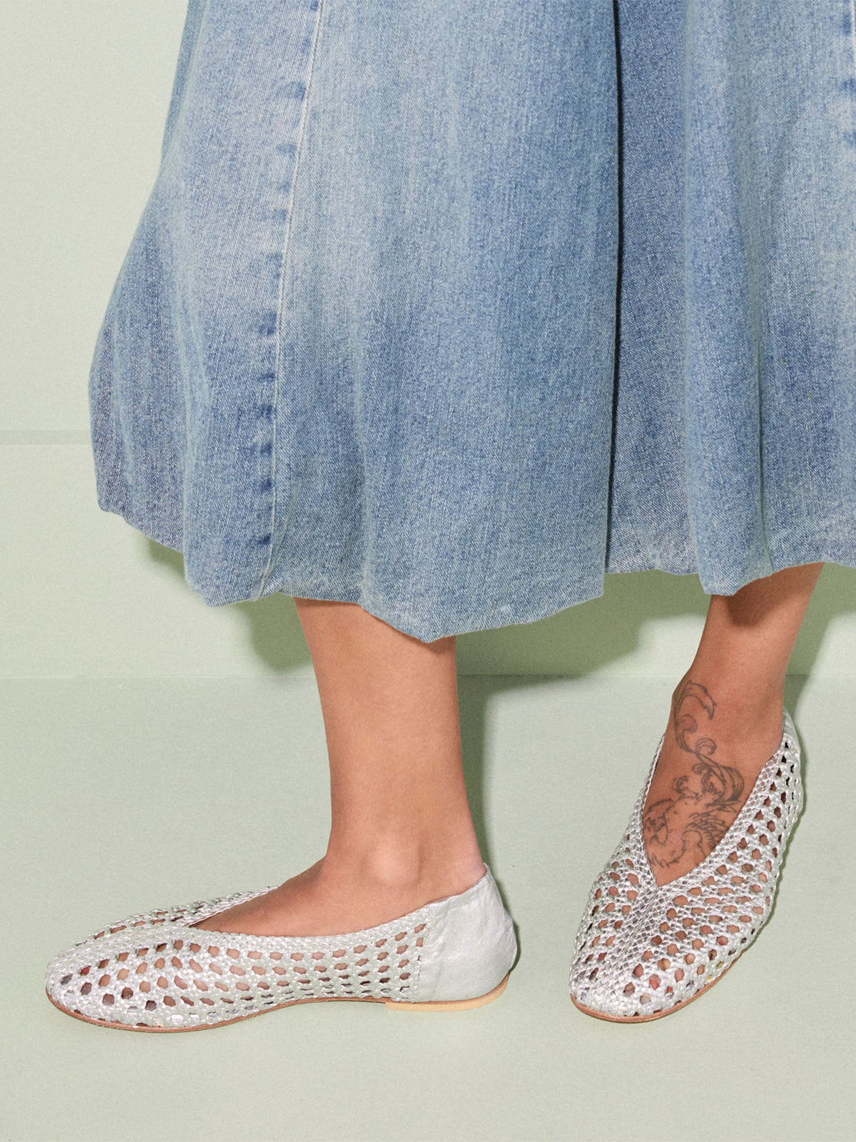 Metallic Silver Woven Vegan Leather Chic Round-Toe Slip-On Ballet Flats