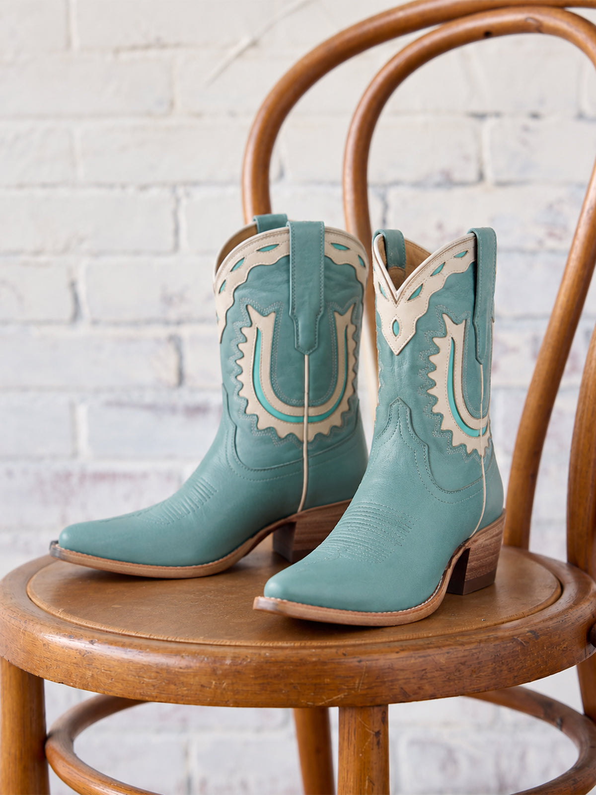 Almond-Toe Horseshoe Inlay Chic Cowgirl Ankle Boots - Foam Green