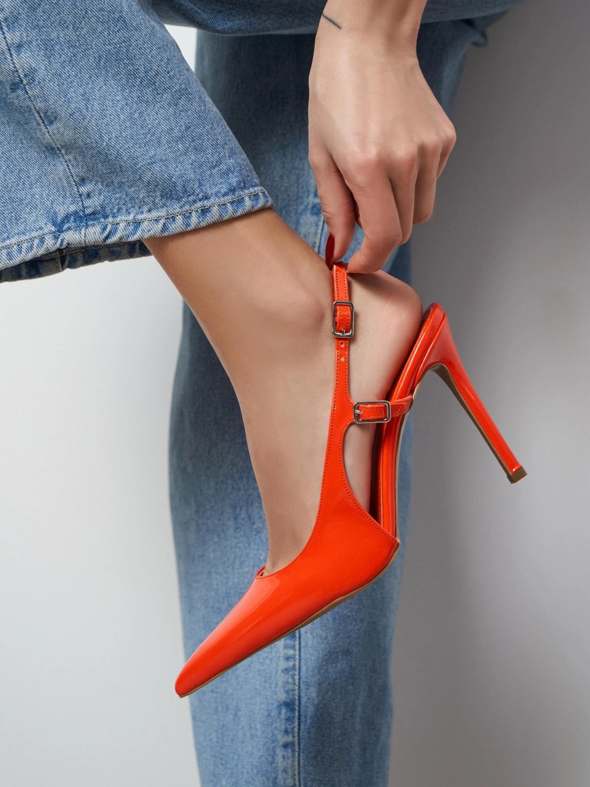 Patent Leather Pointed-Toe Buckle Back Strap Chic High Heels - Orange