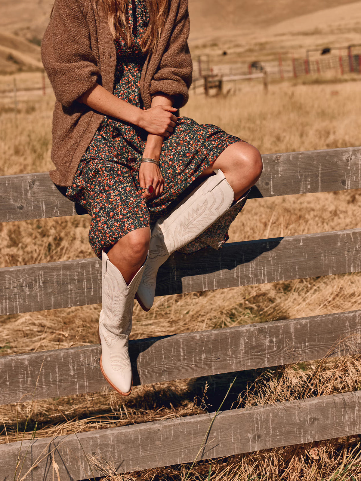 Western Embroidery Almond-Toe Tall Knee High Cowgirl Boots - White