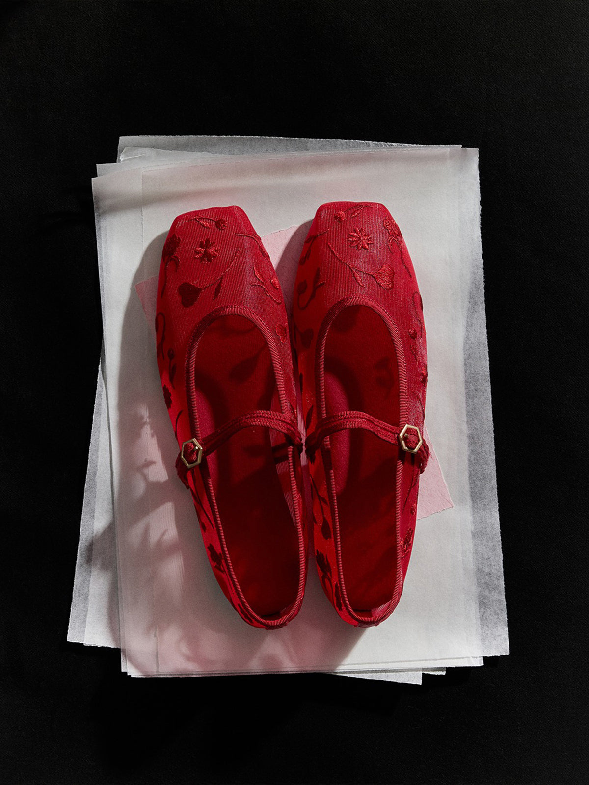 Mesh And Satin Square-Toe Floral Embroidery Mary Jane Flats - Red