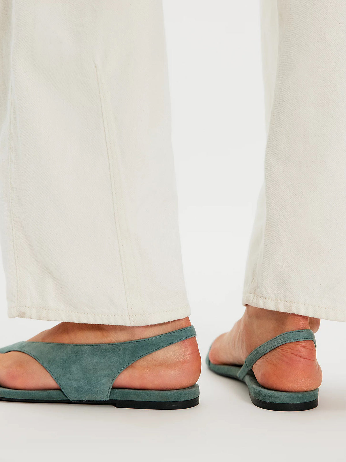 Teal Faux Suede Round-Toe Toe-Loop Design Slingback Flats