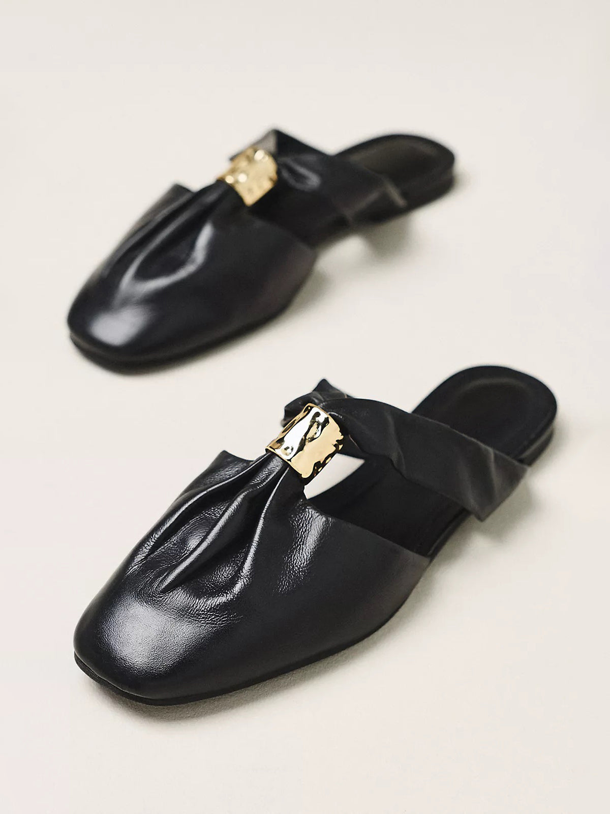 Black Closed Square-Toe Slip-On Backless Flats