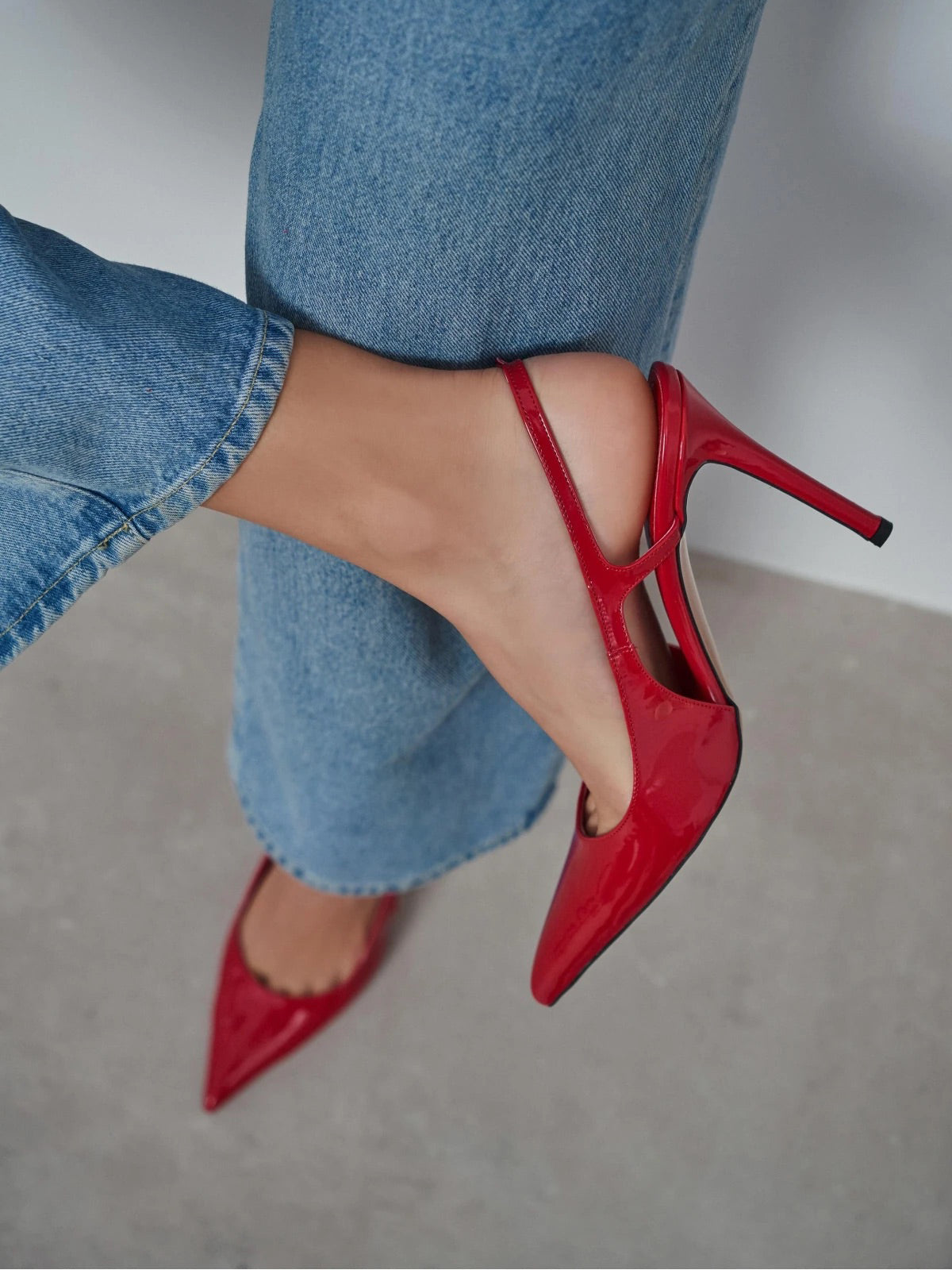 Patent Leather Pointed-Toe Buckle Back Strap Chic High Heels - Red