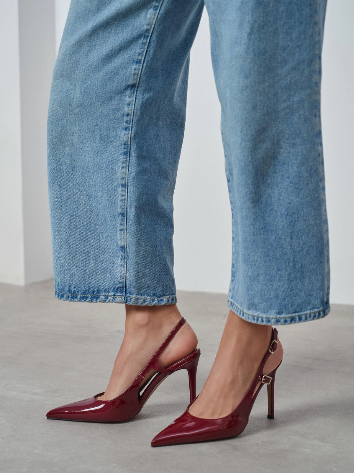 Patent Leather Pointed-Toe Buckle Back Strap Chic High Heels - Burgundy