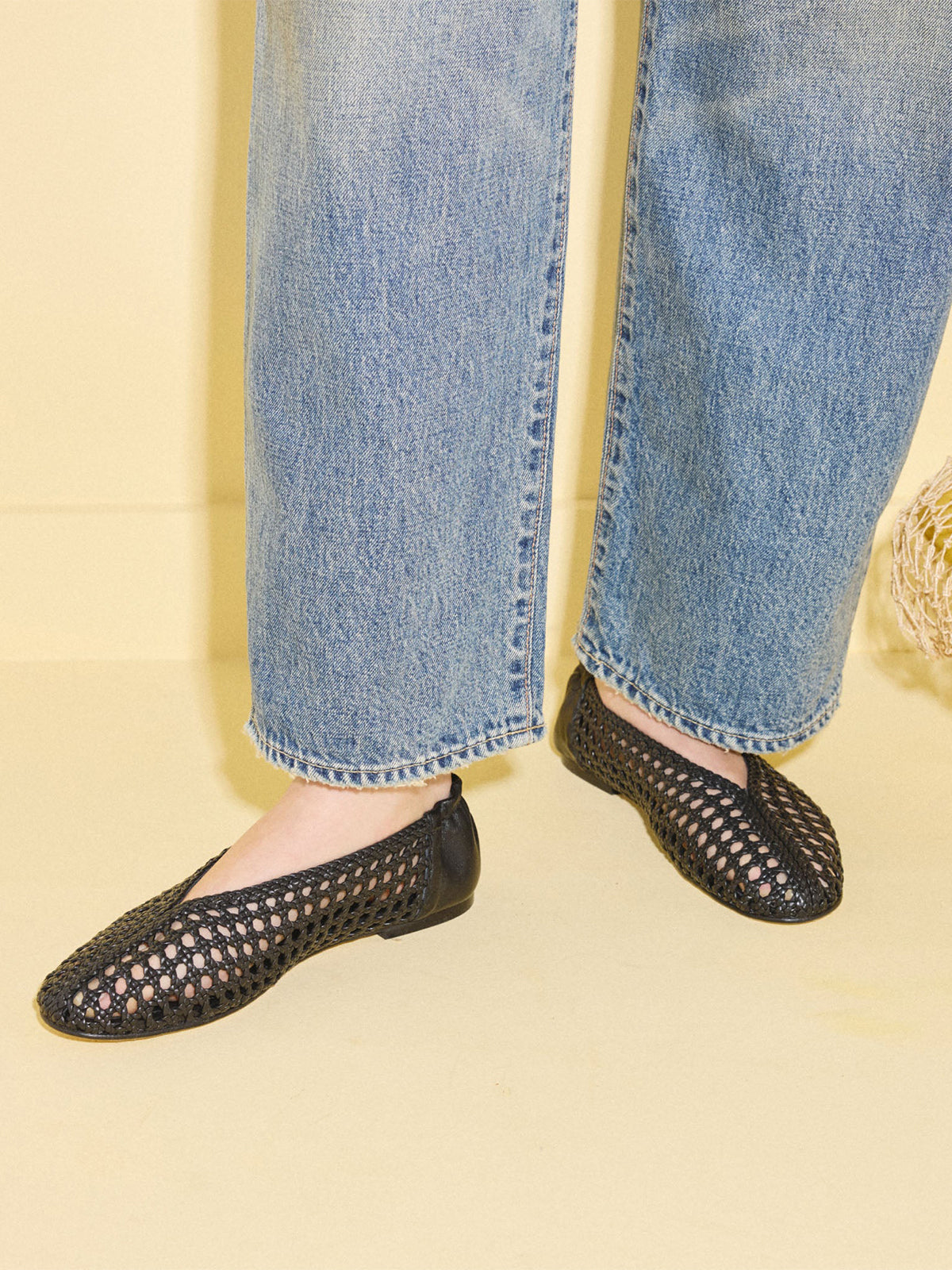 Black Woven Vegan Leather Chic Round-Toe Slip-On Ballet Flats