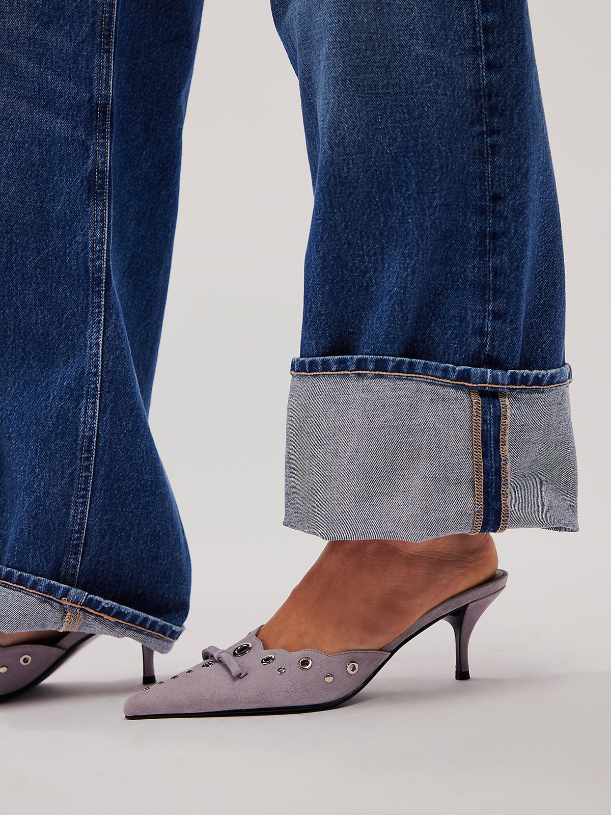 Light Gray Faux Suede Pointed-Toe Front Knot And Studs And Eyelets Kitten Heels