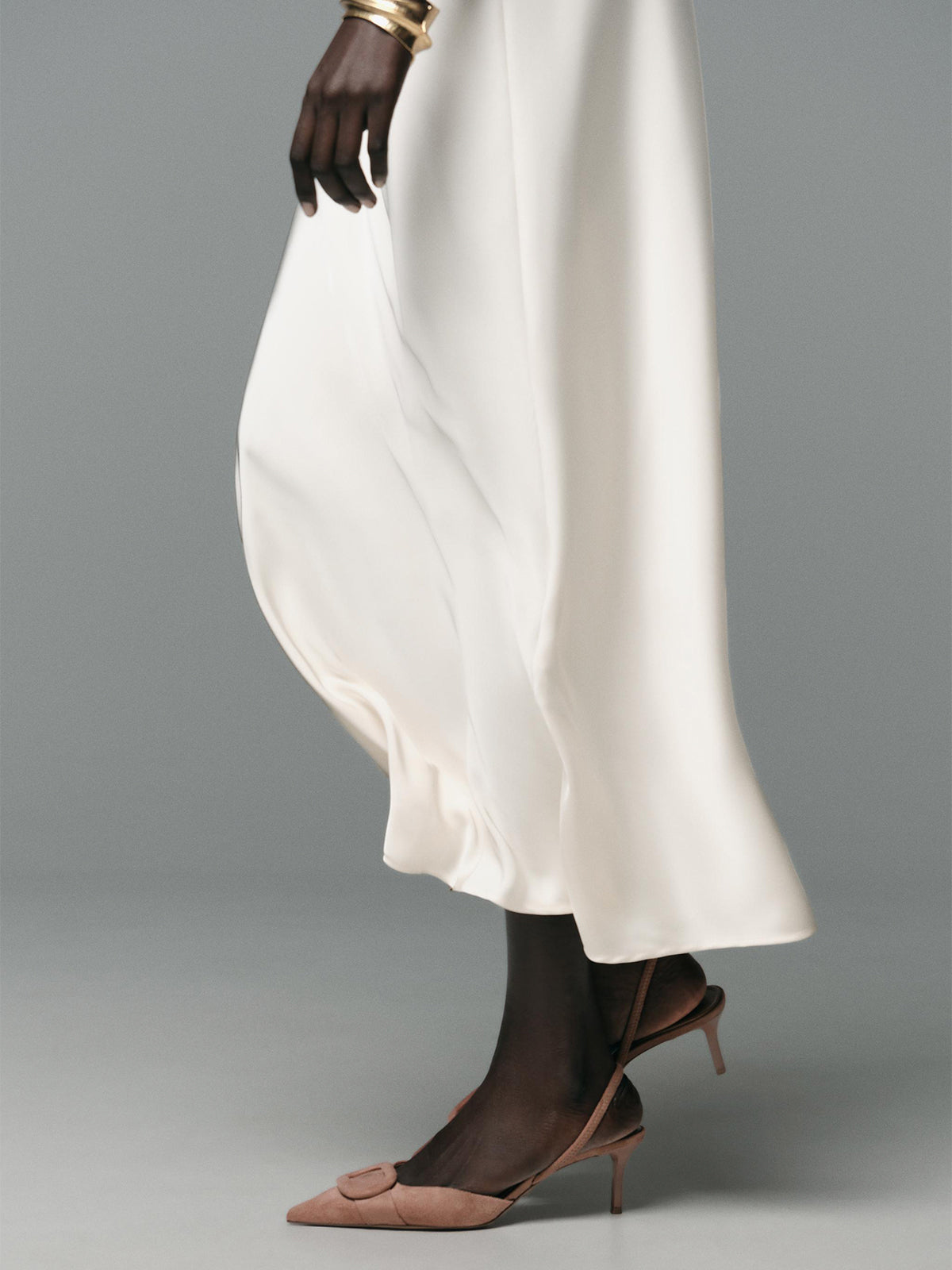 Pink Faux Suede Pointed-Toe Front Applique Slingback Kitten Heels