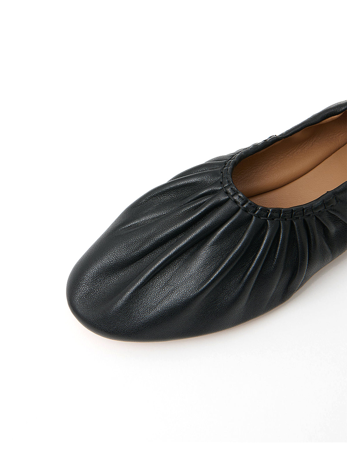 Black Round-Toe Ruched Classic Ballet Flats