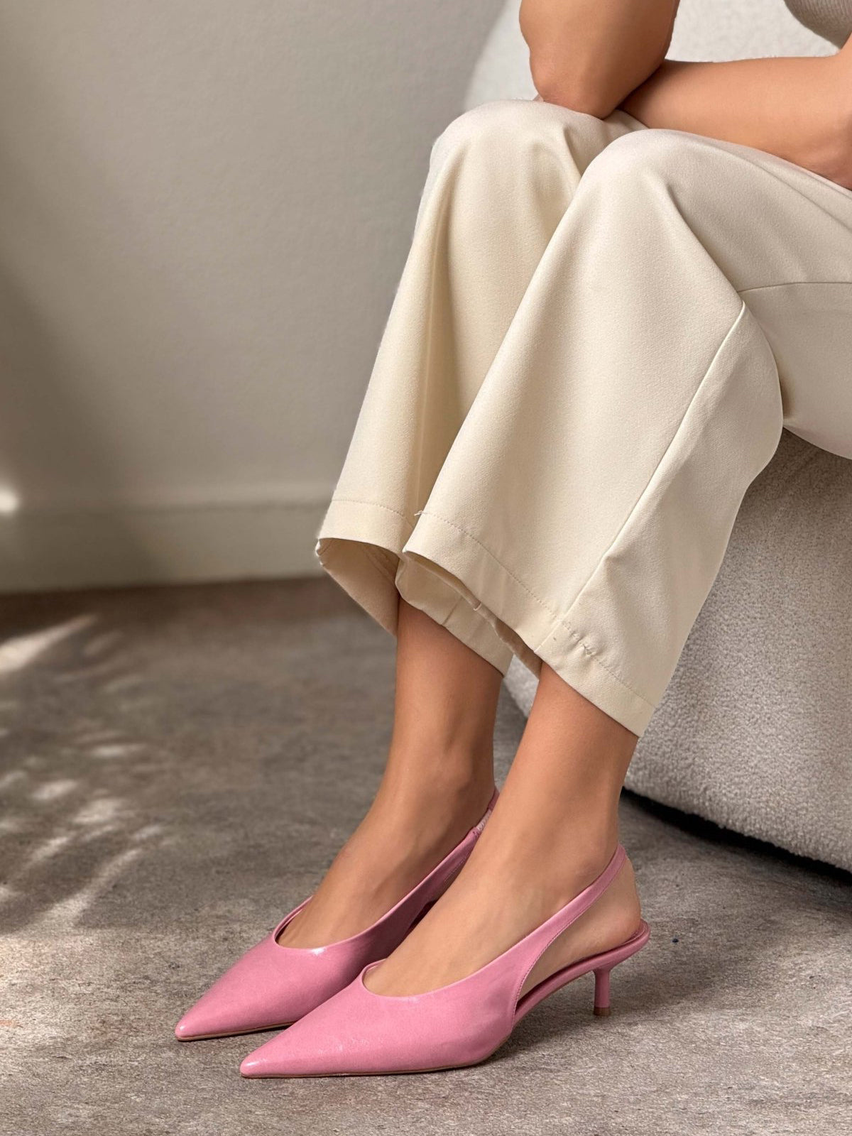 Slingback Pointed-Toe Kitten Heels - Pink