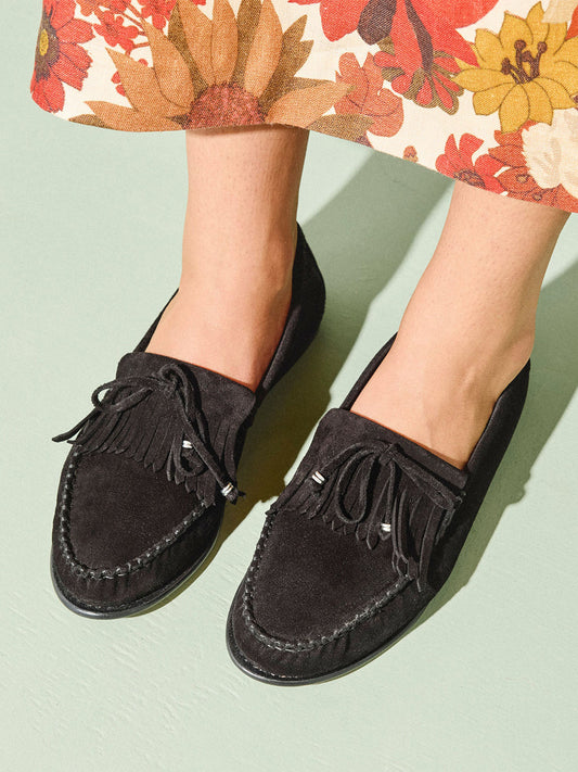 Black Cow Suede Round-Toe Front Fringe And Bow Loafers Flats