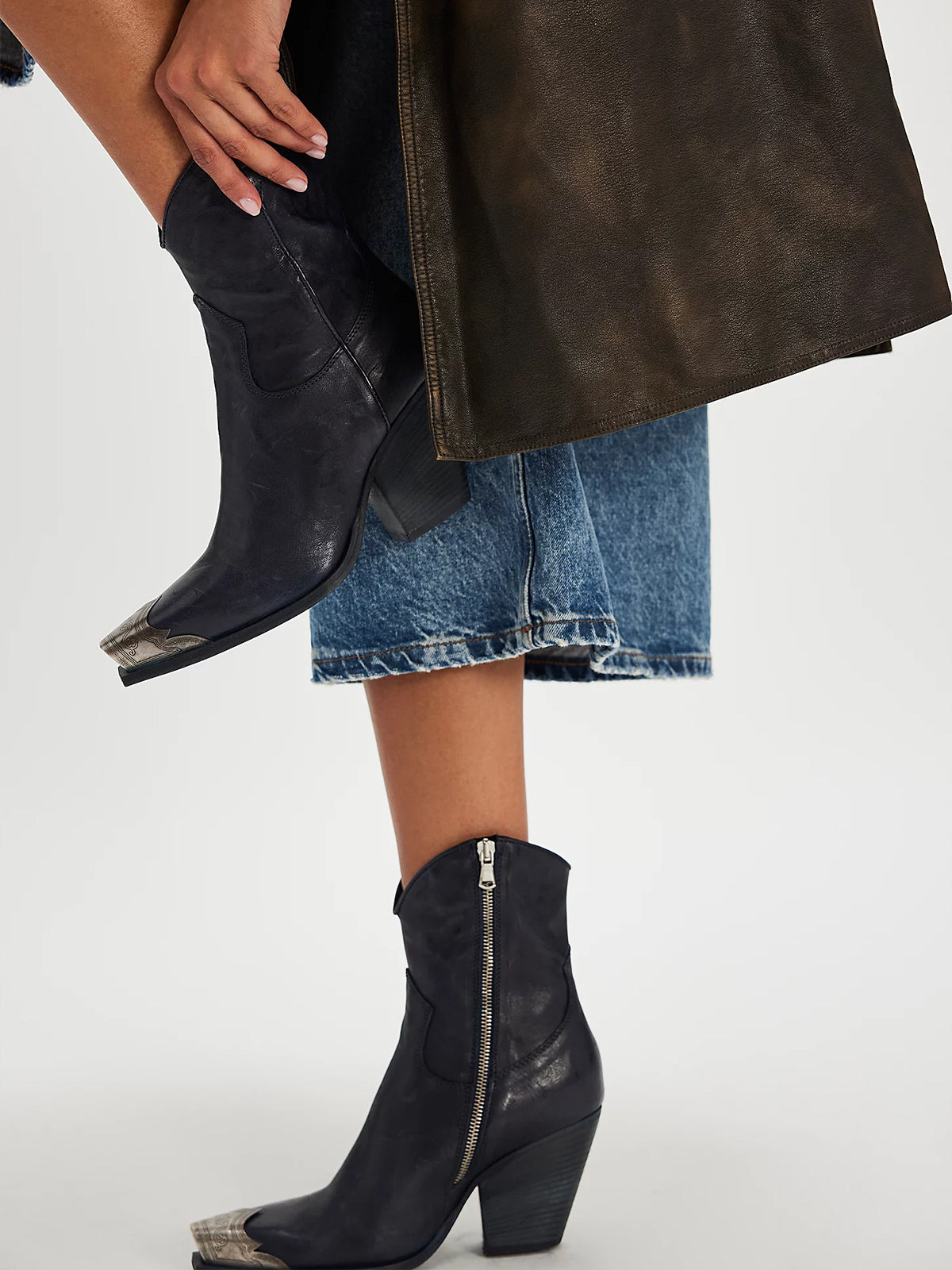 Metal Snip-Toe Full-Zip Classic Cowgirl Ankle Boots - Dark Navy