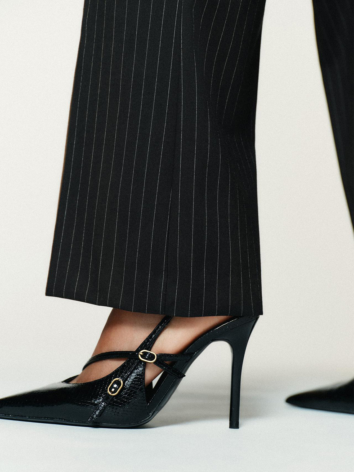 Black Snakeskin Print Pointed-Toe Side Buckle And Slingback High Heels