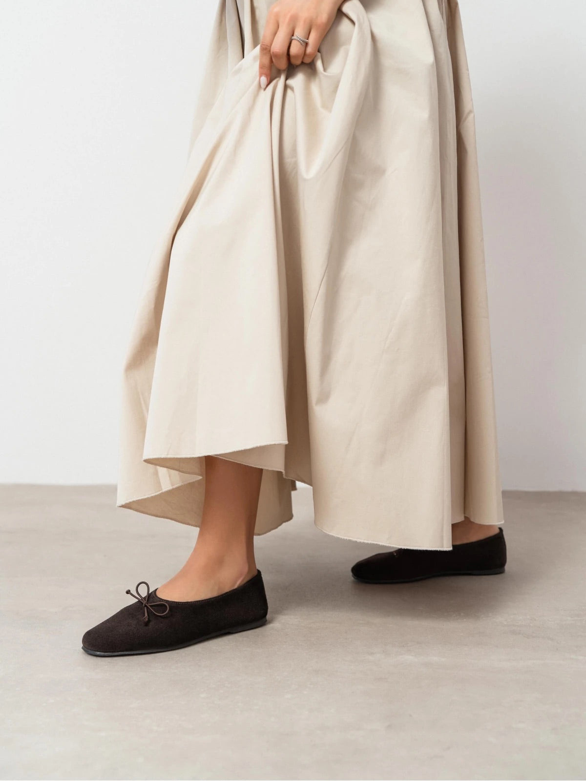 Coffee Cow Suede Round-Toe Front Bow Slip-On Flats