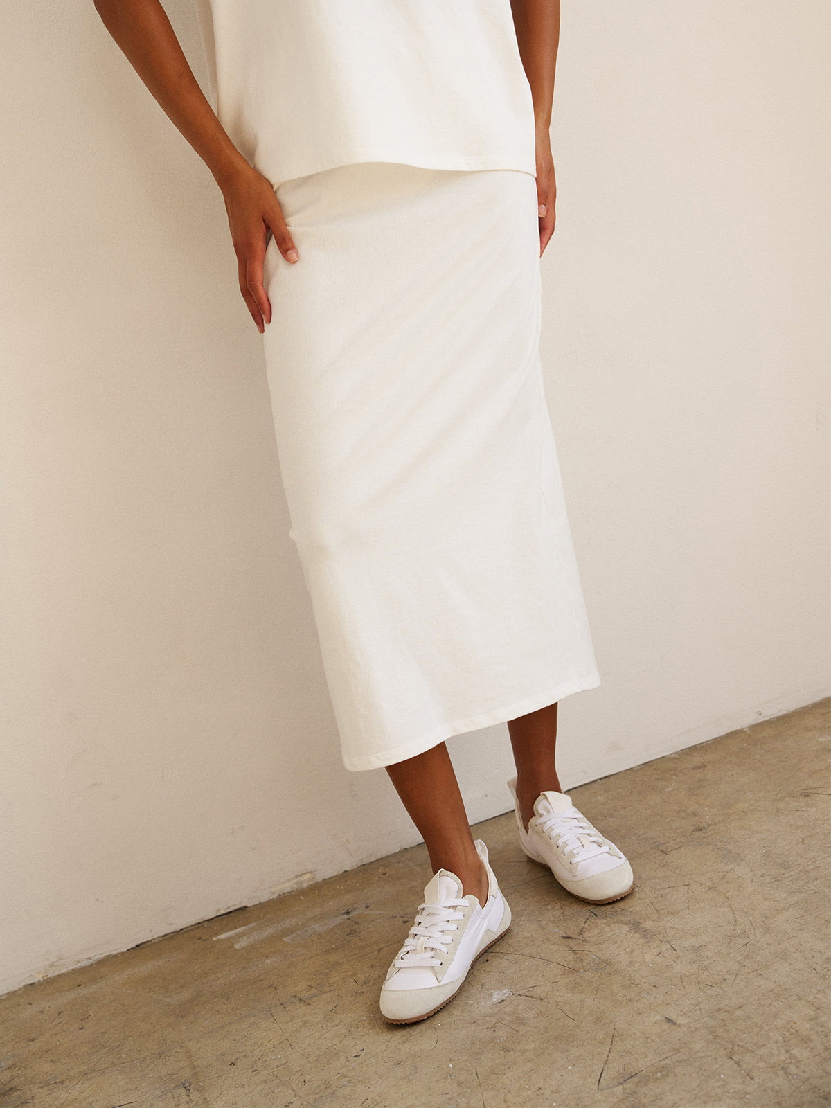 Cow Suede And Satin Round-Toe Lace-Up Chic Sneakers - White