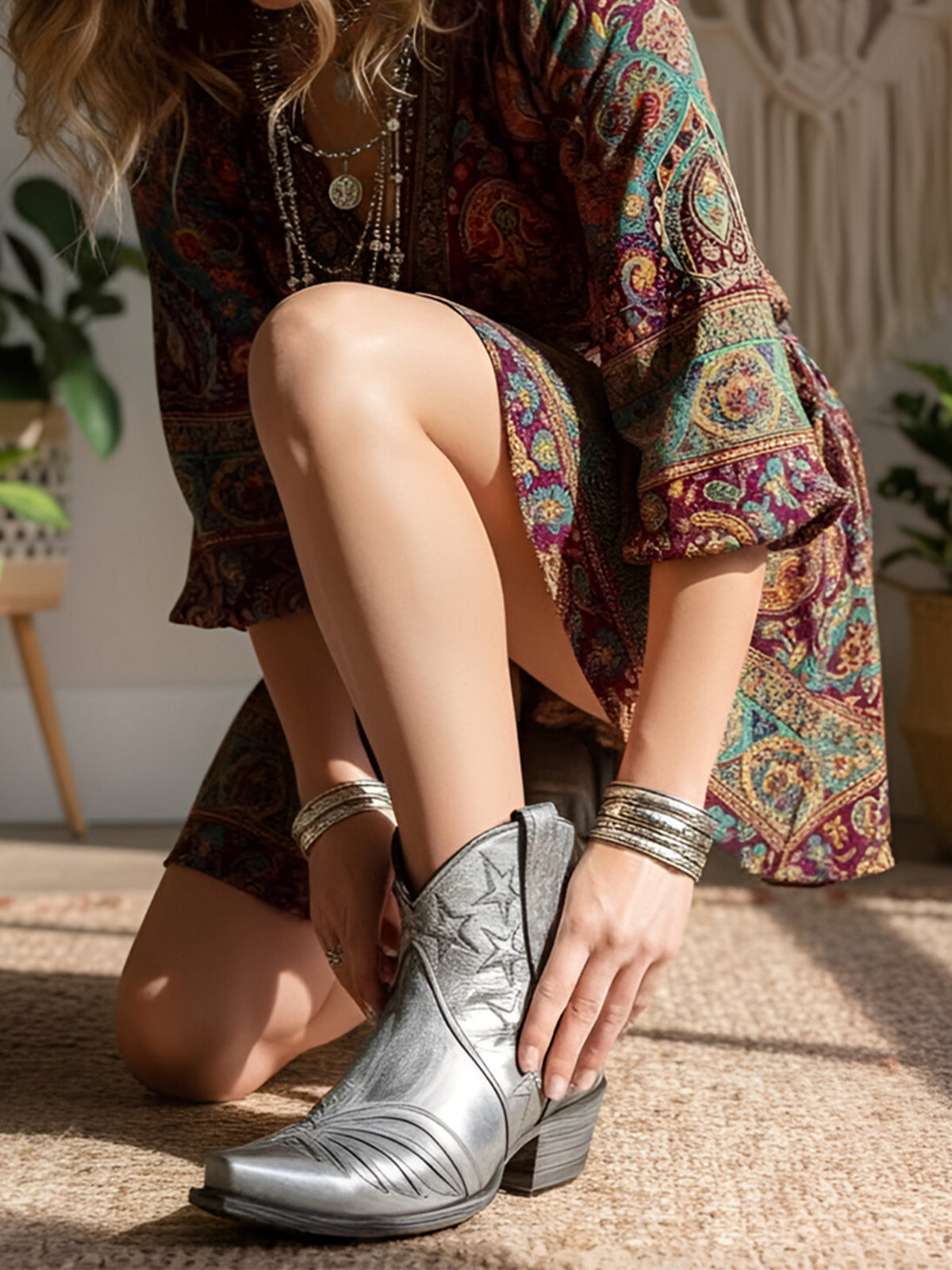 Metallic Silver Snip-Toe Stars Inlay Full-Zip Ankle Cowgirl Boots