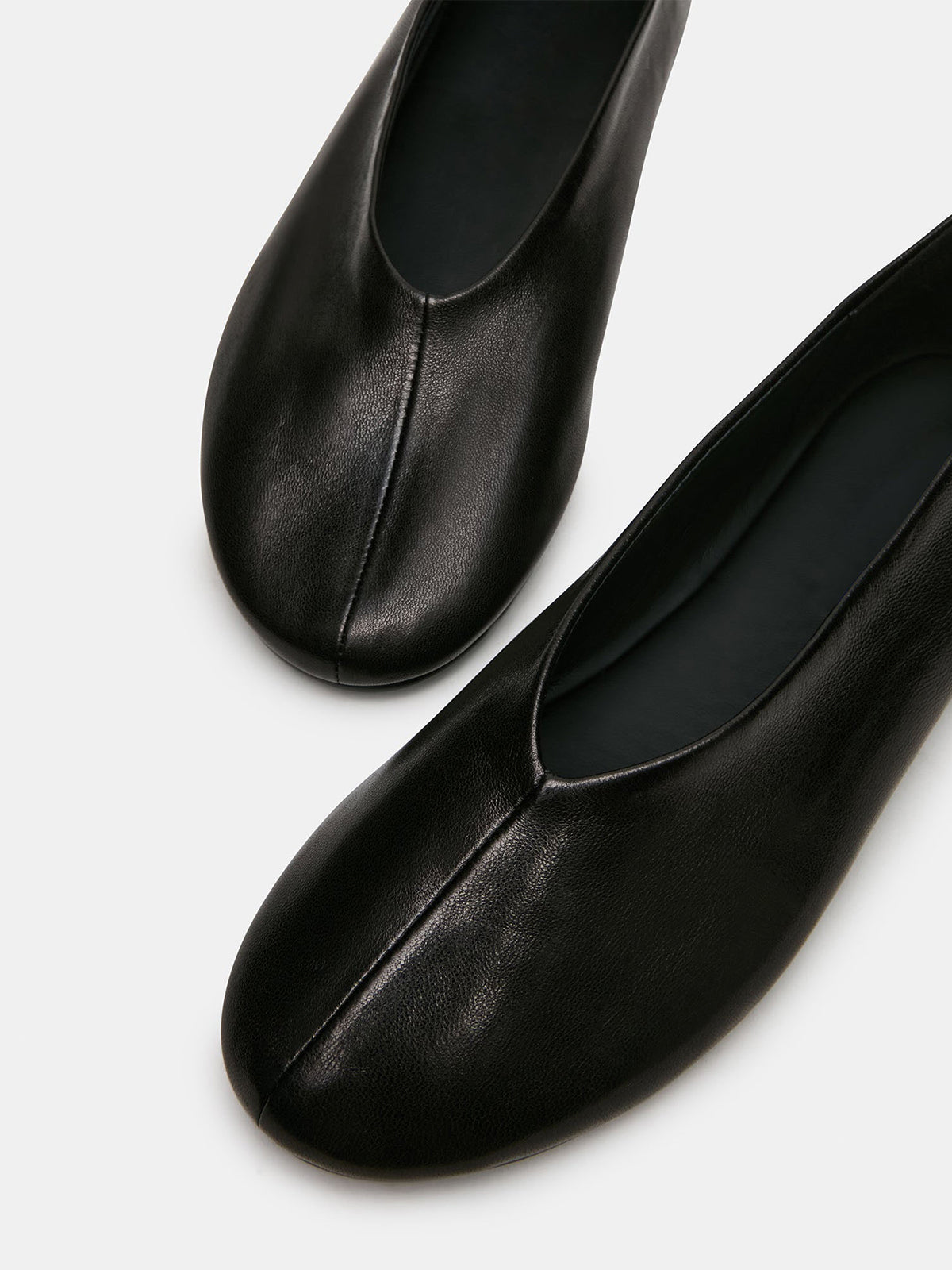 Simple Round-Toe Slip-On Ballet Flats - Black