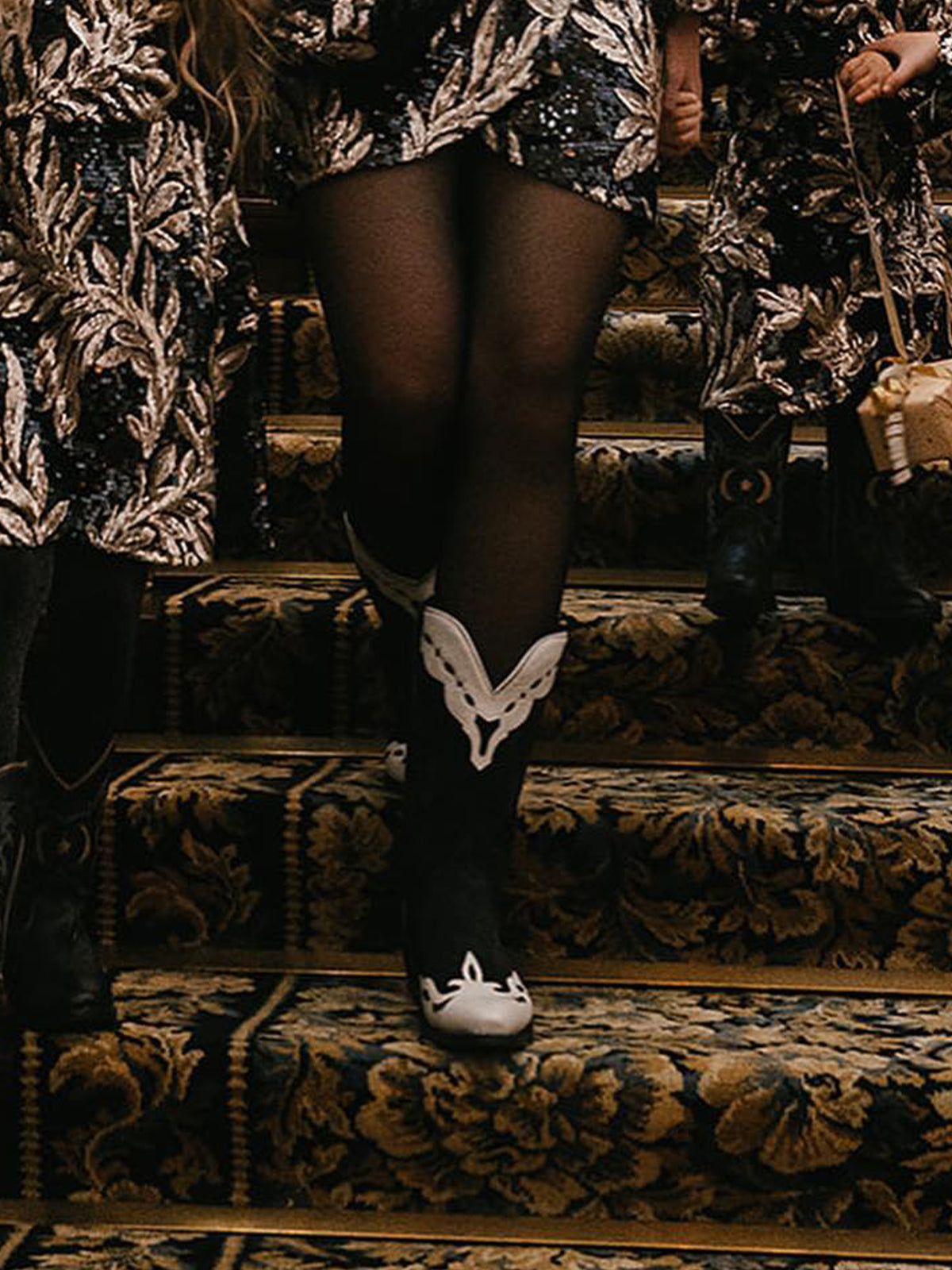 Black Faux Suede Snip-Toe Western Mid Calf Cowgirl Boots