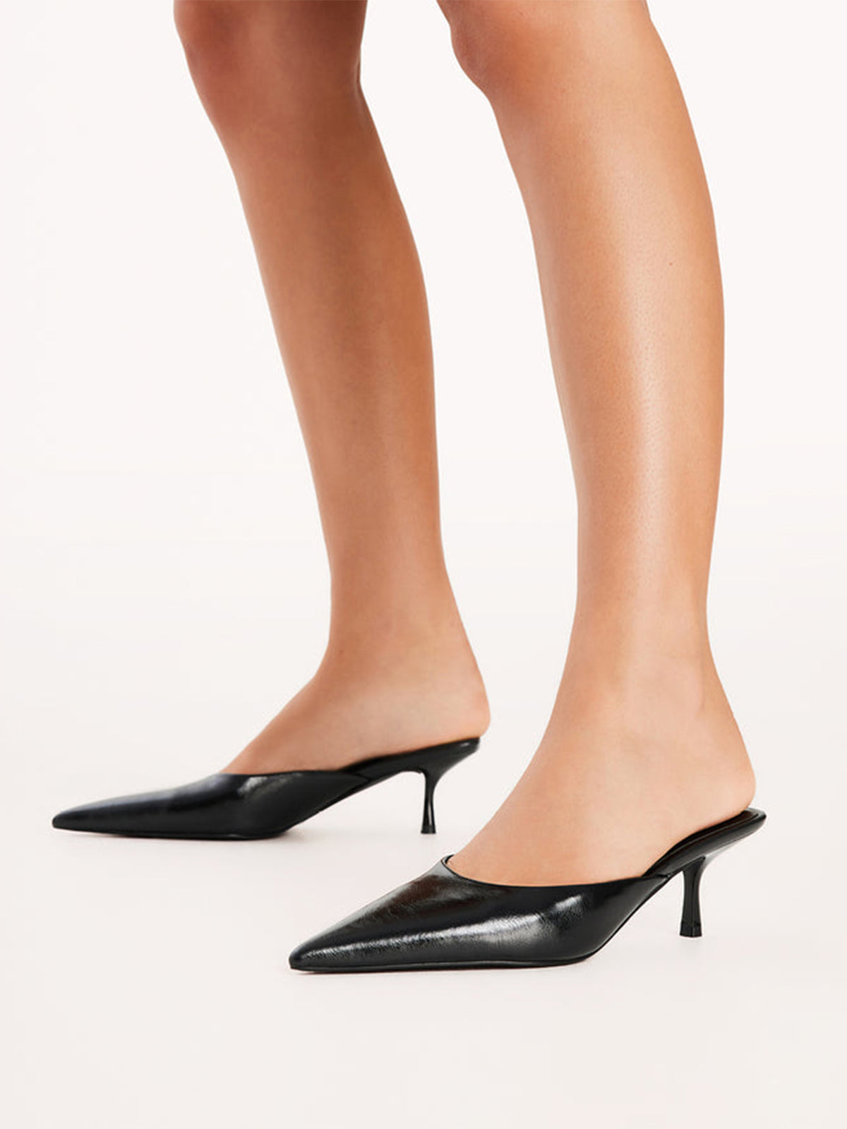 Black Pointed-Toe Simple Slip-On Kitten Heels