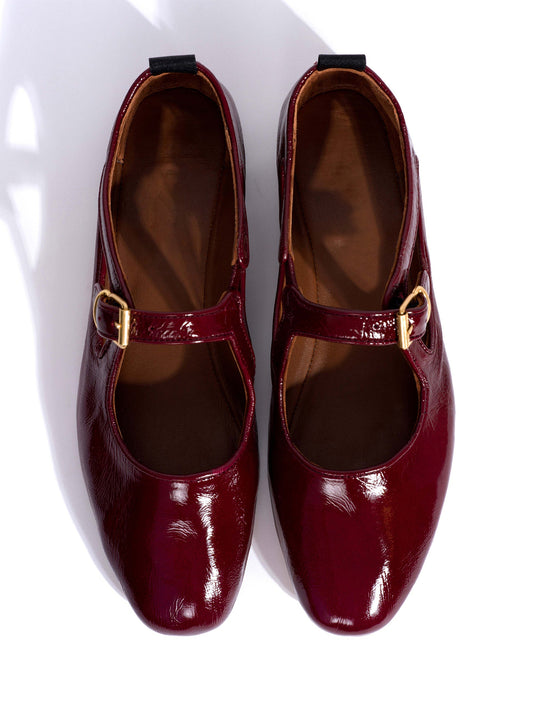 Square-Toe Buckle Strap Chic Flats - Dark Red