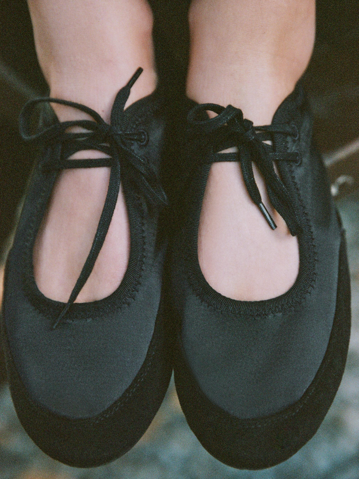 Black Contrast Faux Suede And Cloth Round-Toe Lace-Up Ballet Flats