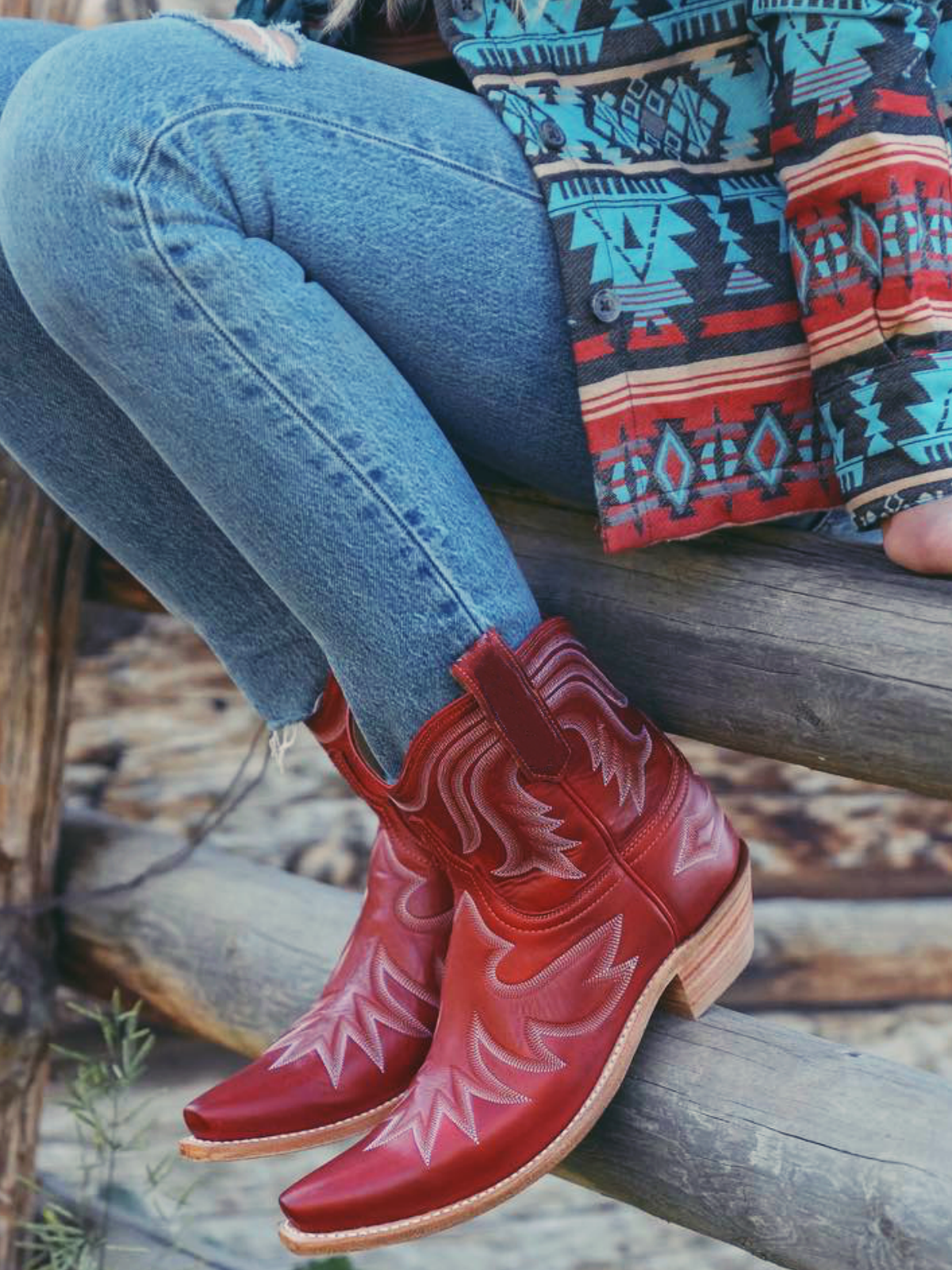 Classic Embroidery Snip-Toe Wide Mid Calf Western Boots For Women - Red