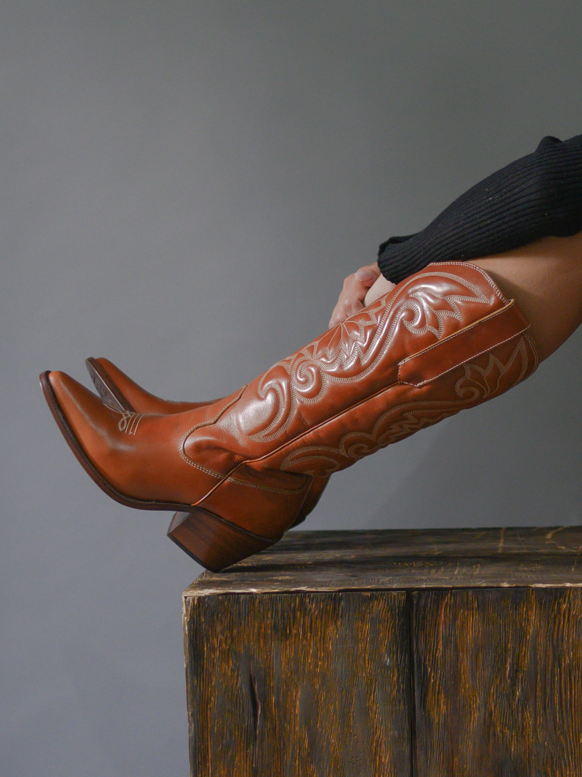 Fancy Embroidery Snip-Toe Wide Mid Calf Cowgirl Boots - Camel