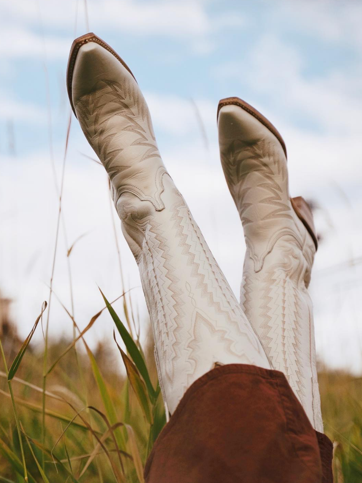 Snip-Toe Embroidery Wide Calf Knee High Tall Cowgirl Boots - Cream