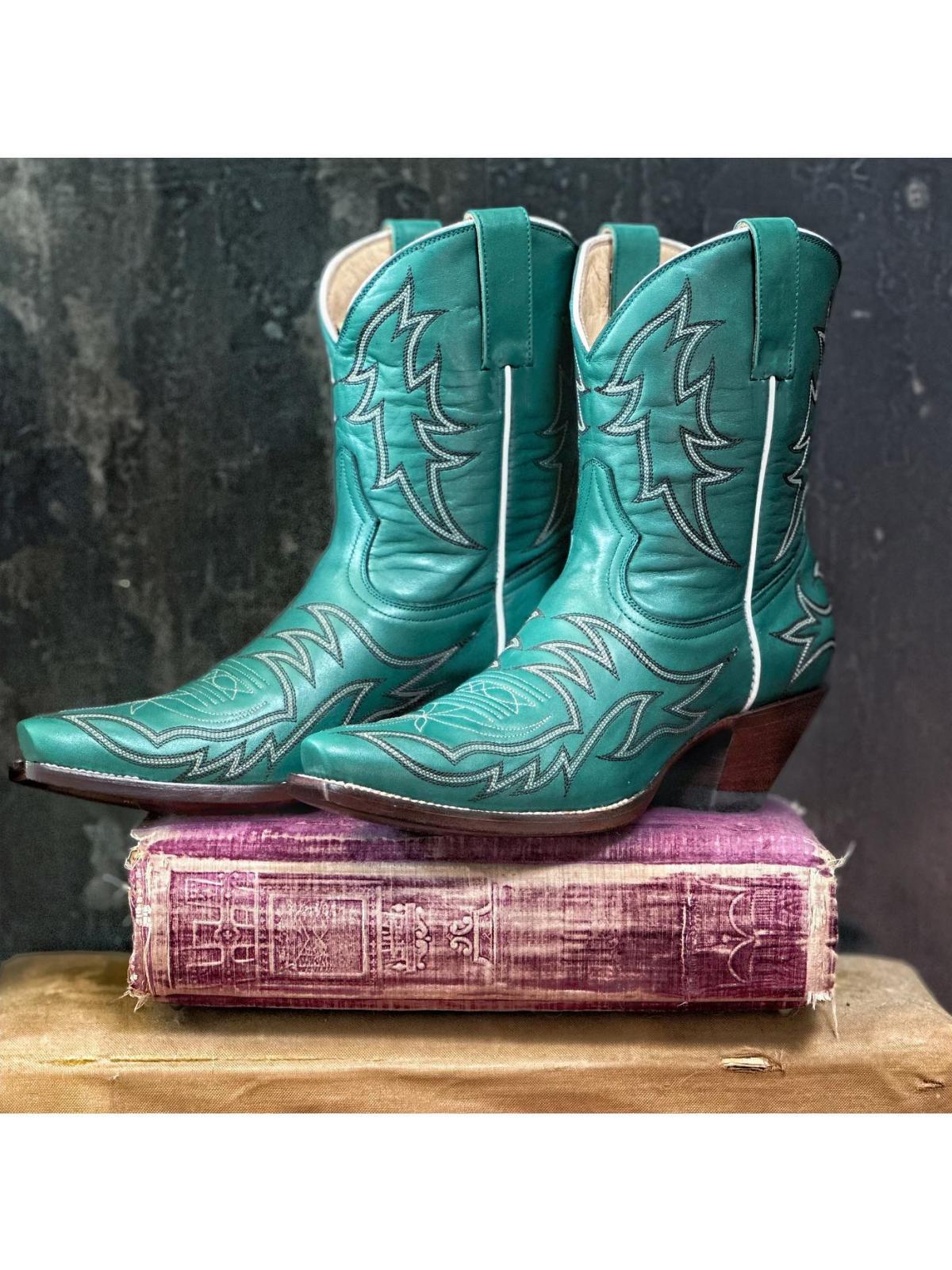 Embroidery Snip-Toe Wide Mid Calf Cowboy Boots For Women - Turquoise