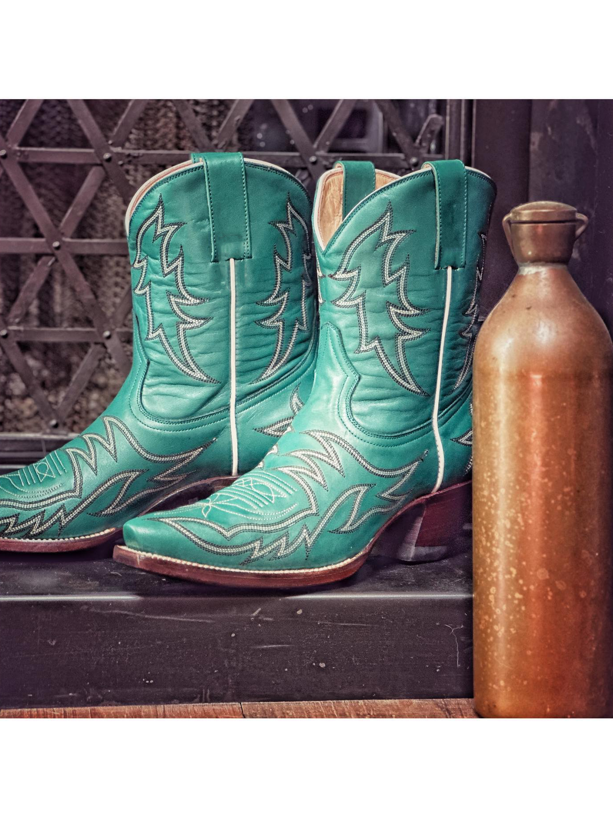 Embroidery Snip-Toe Wide Mid Calf Cowboy Boots For Women - Turquoise