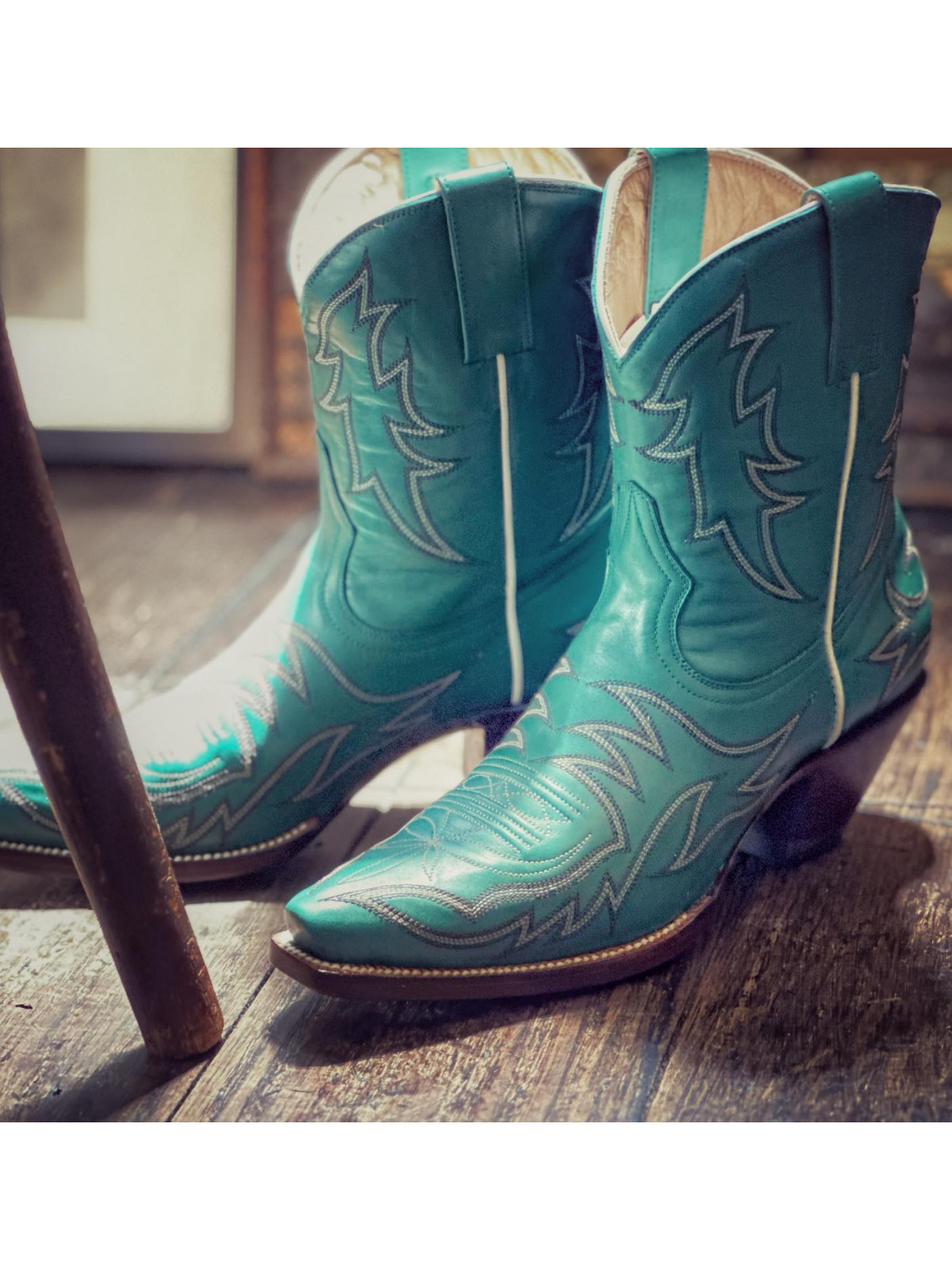 Embroidery Snip-Toe Wide Mid Calf Cowboy Boots For Women - Turquoise