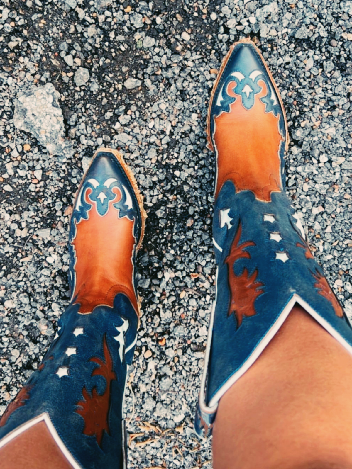 Contrast Brown And Blue Snip-Toe Star Inlay Toebox Applique Wide Mid Calf Tall Cowgirl Boots