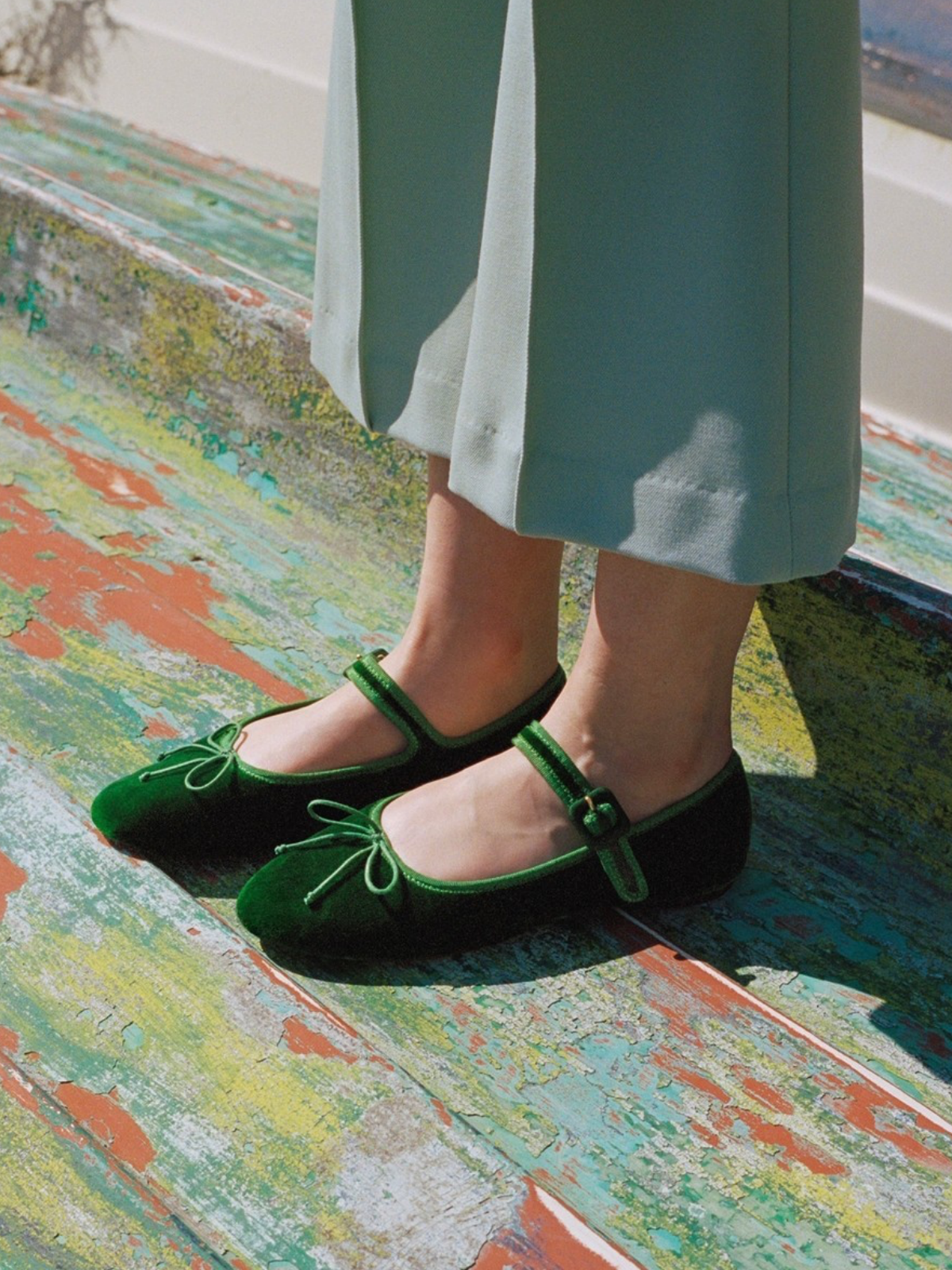 Green Velvet Almond-Toe Elastic Bridge Strap Bow Mary Janes Ballet Flats