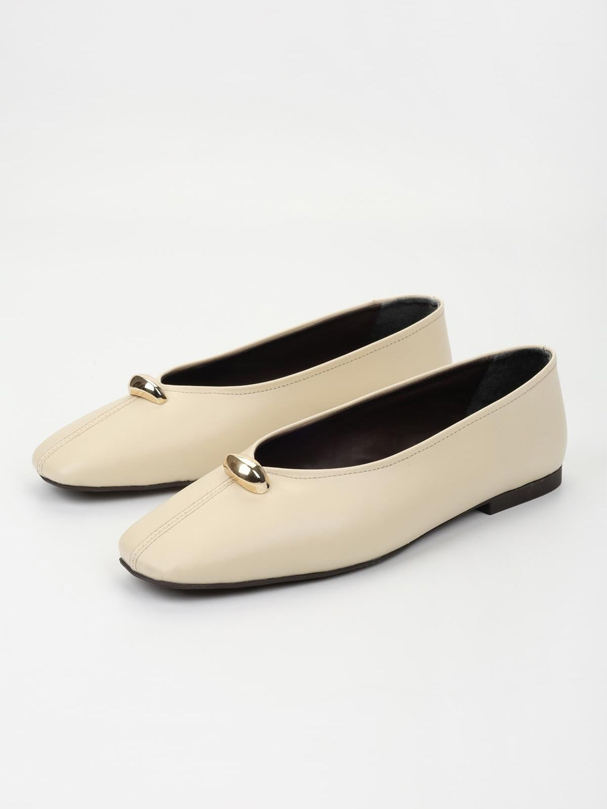 Cream Yellow Square-Toe Front Gold Metal Detail Slip-On Flats